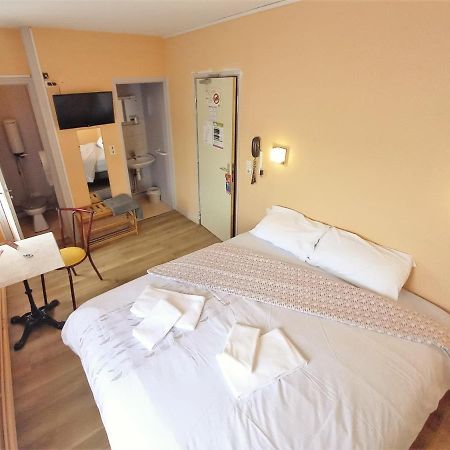 Le Terminus Fasthotel Soissons Centre Bagian luar foto