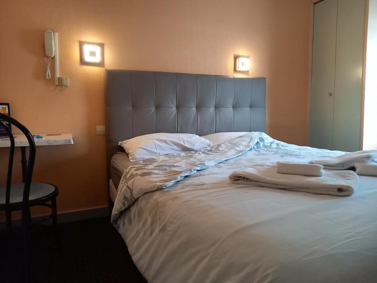 Le Terminus Fasthotel Soissons Centre Bagian luar foto